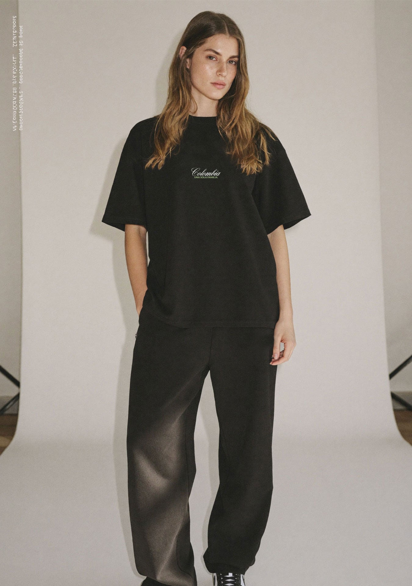 Camiseta Oversized Colombia una sola Familia Black