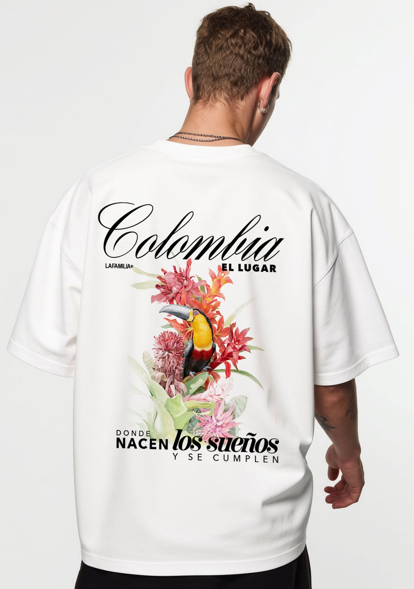 Camiseta Oversized Colombia una sola Familia White