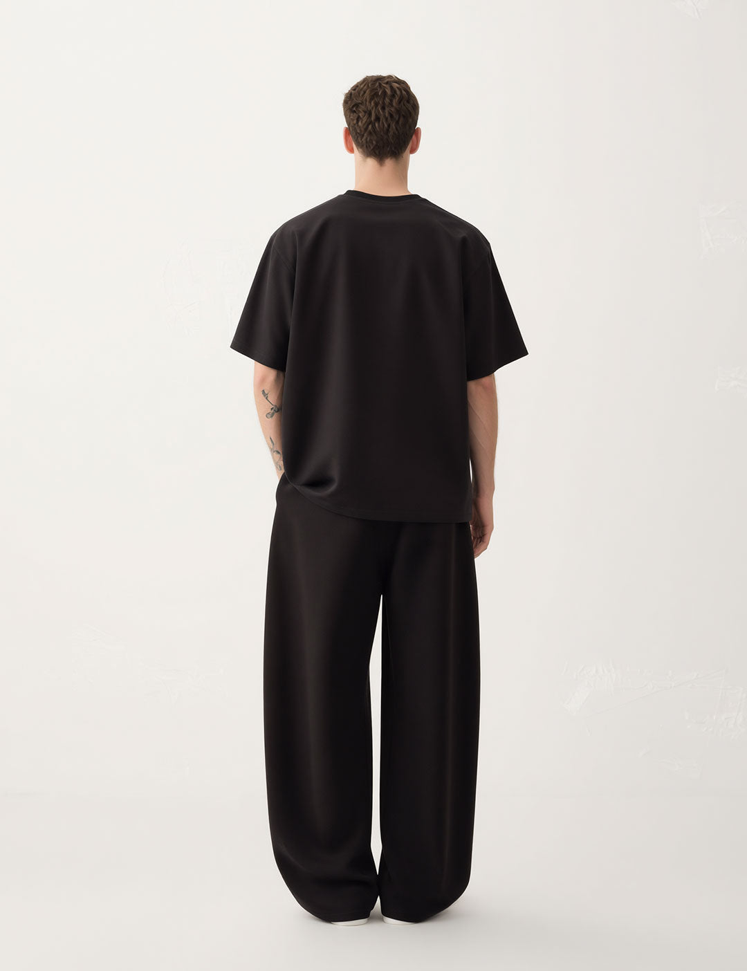 Camiseta Semi-Oversized Basic Black