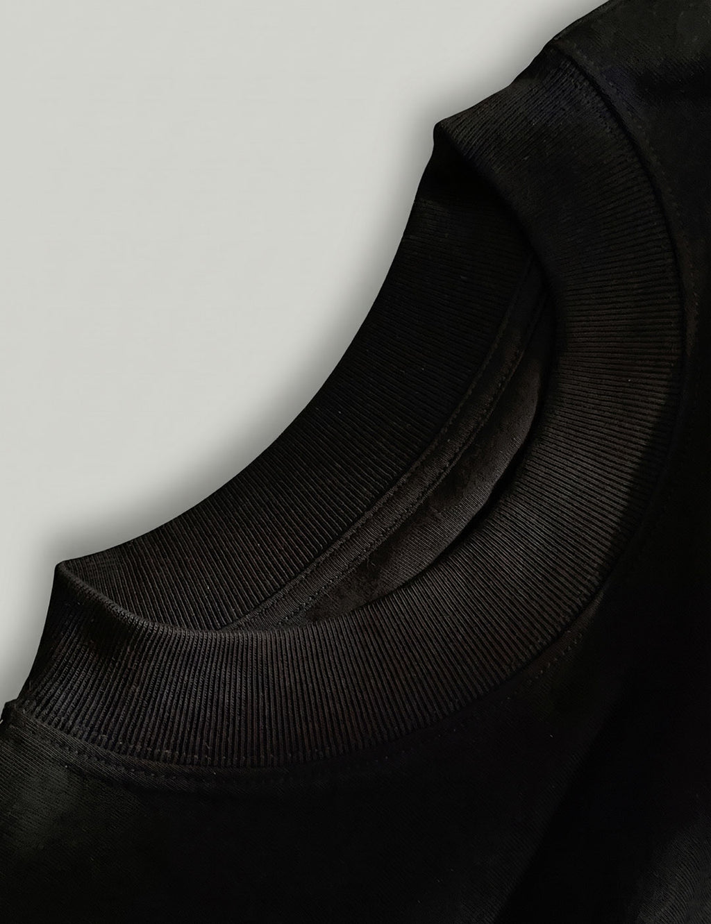 Camiseta Semi-Oversized Basic Black