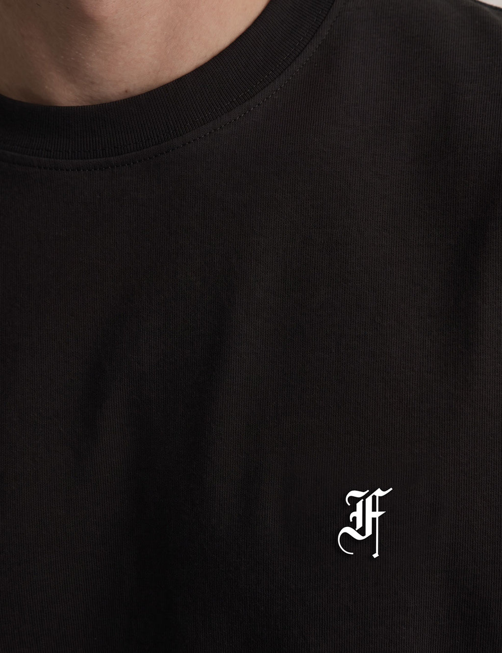 Camiseta Semi-Oversized Basic Black
