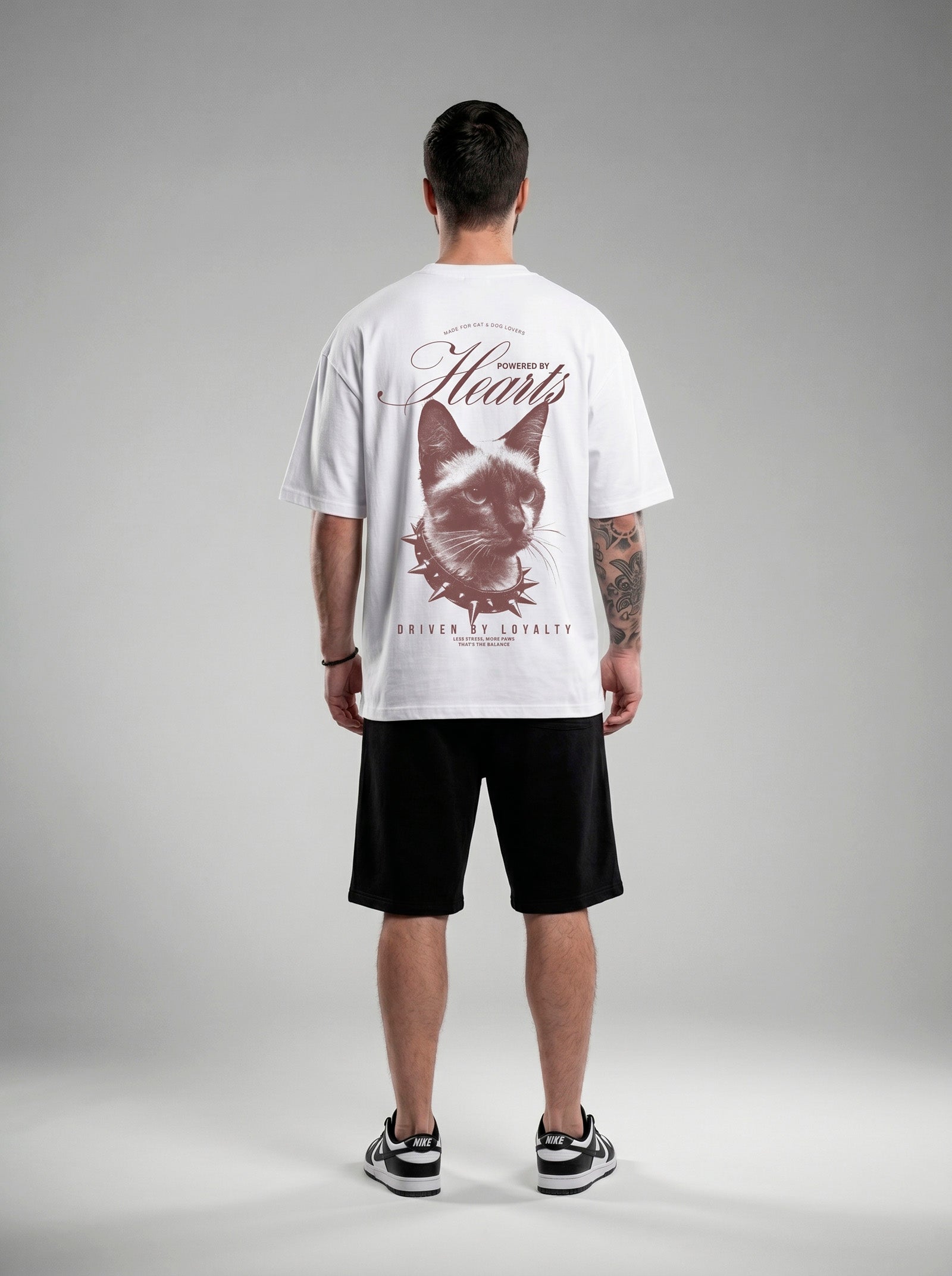Camiseta Oversized White Cat